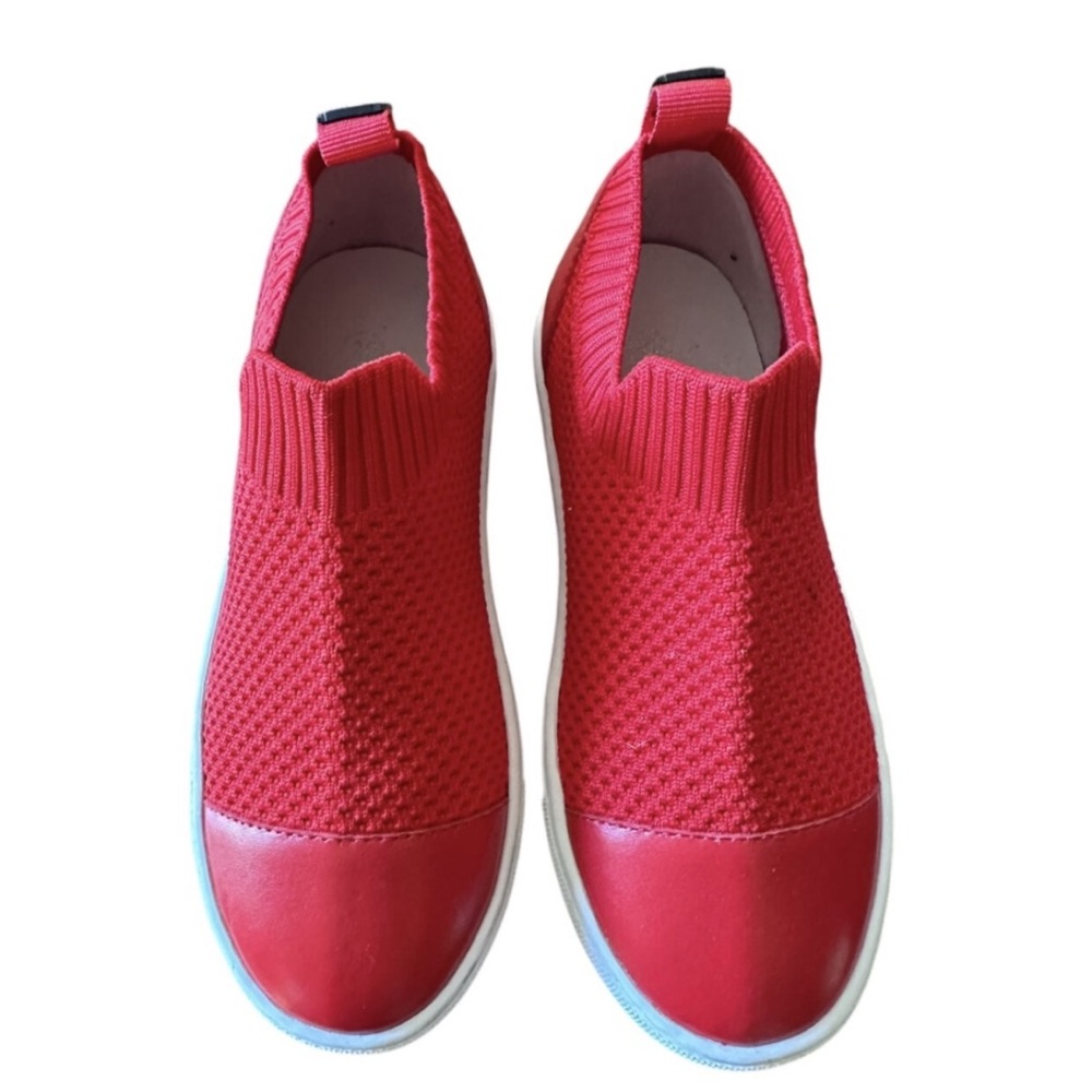 NEW Venettini Archer Sneakers